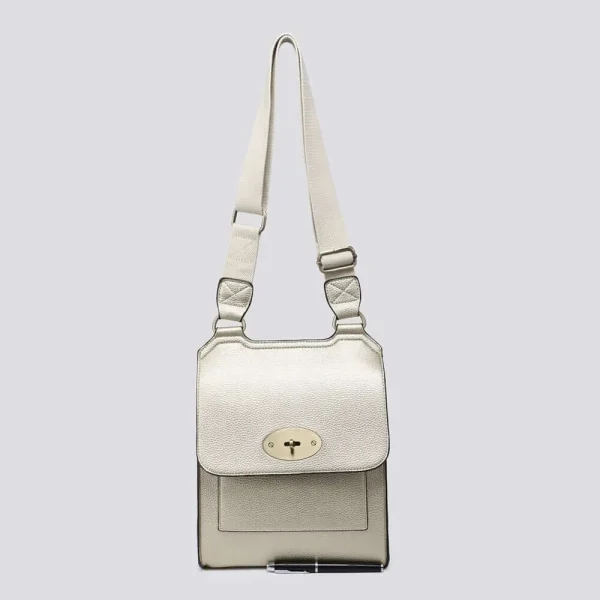 Chelsea Large Cross Body Bag - Image 9