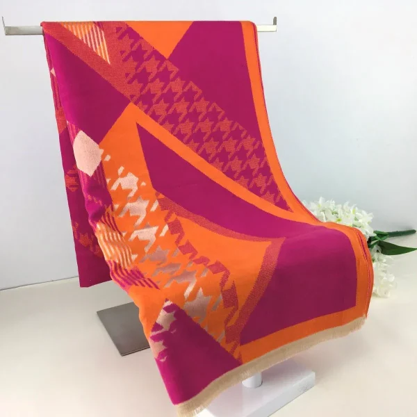 Dogtooth Super Soft Scarf - Image 4