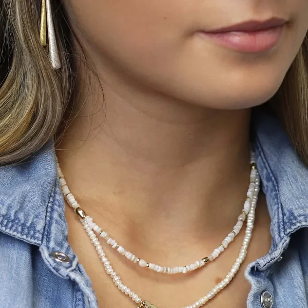 POM - Seed pearl and faux gold beads single strand necklace - Image 2