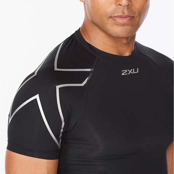 2XU Men Core Compression Short Sleeve - Black / Silver - Image 3
