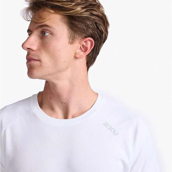 2XU Men Aero Tee - White / Silver Reflective - Image 5