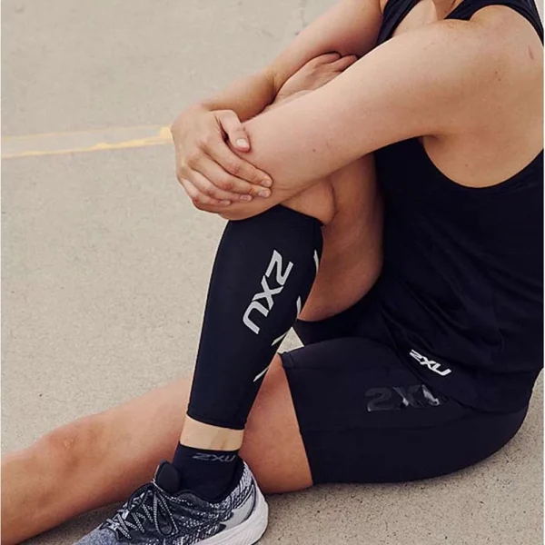 2XU Compression Calf Guards - Black / Black - Image 3