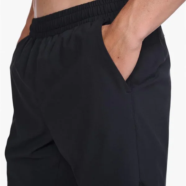 2XU Men Aero 7 Inch Shorts - Black / Silver Reflective - Image 5