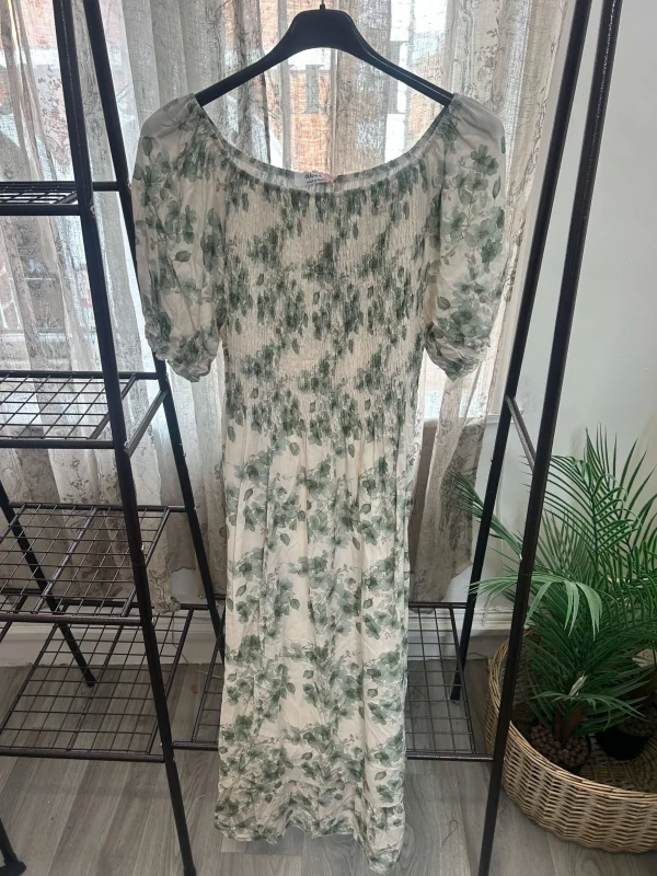 Ditsy Floral Shirred Waist Maxi Dress - Image 4