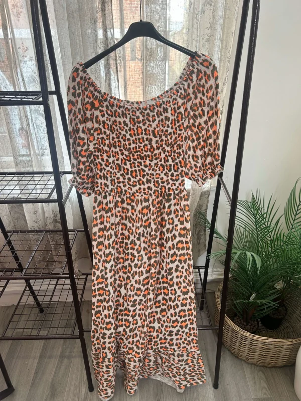 Leopard Print Shirred Waist Maxi Dress - Image 4