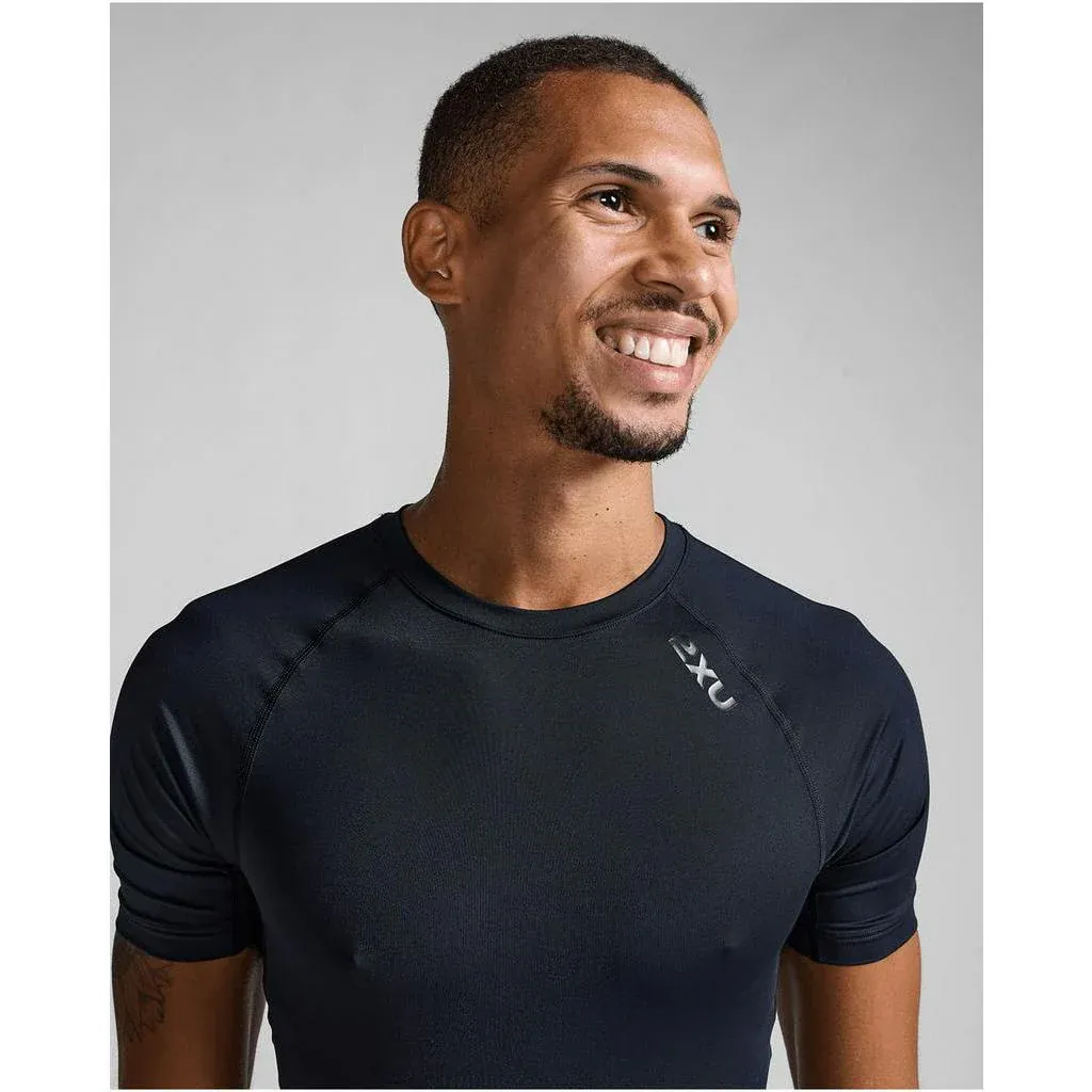 2XU Men Core Compression Short Sleeve - Black / No Logo - Image 2