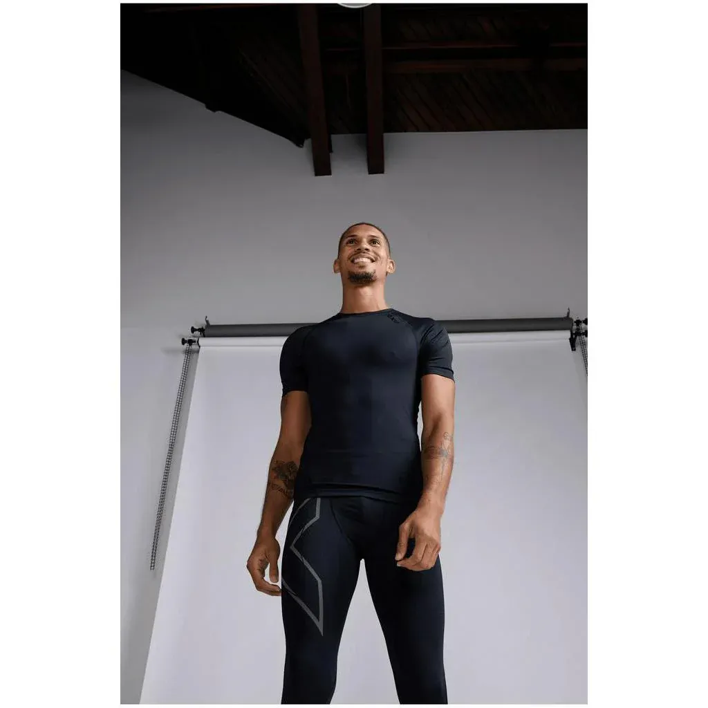 2XU Men Core Compression Short Sleeve - Black / No Logo - Image 7