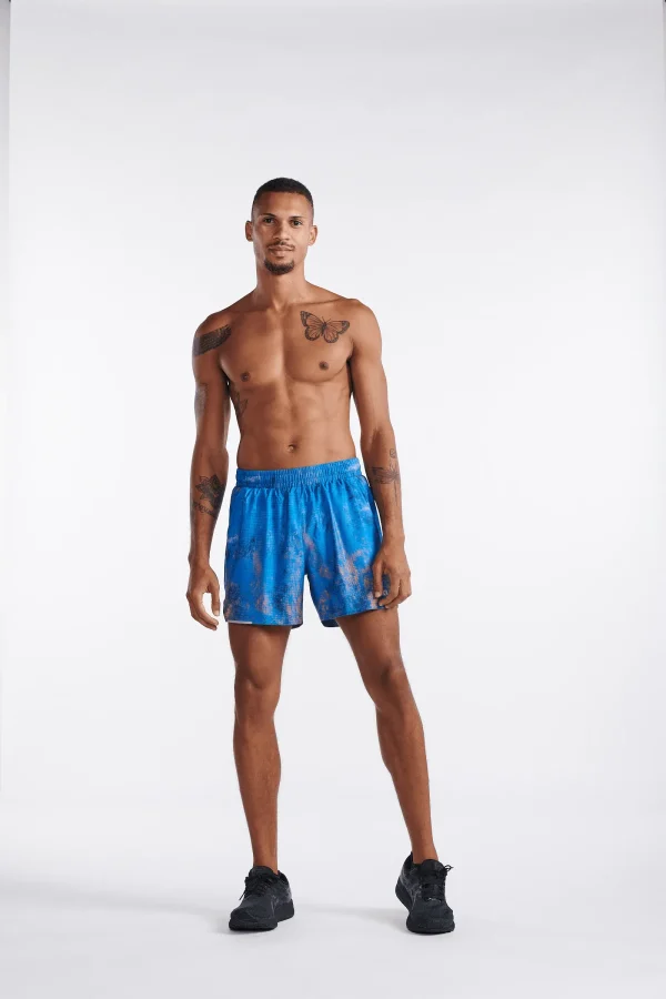 2XU Aero 5 Inch Shorts - Active Acid / Black Reflective - Image 2