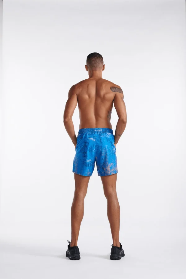 2XU Aero 5 Inch Shorts - Active Acid / Black Reflective - Image 3