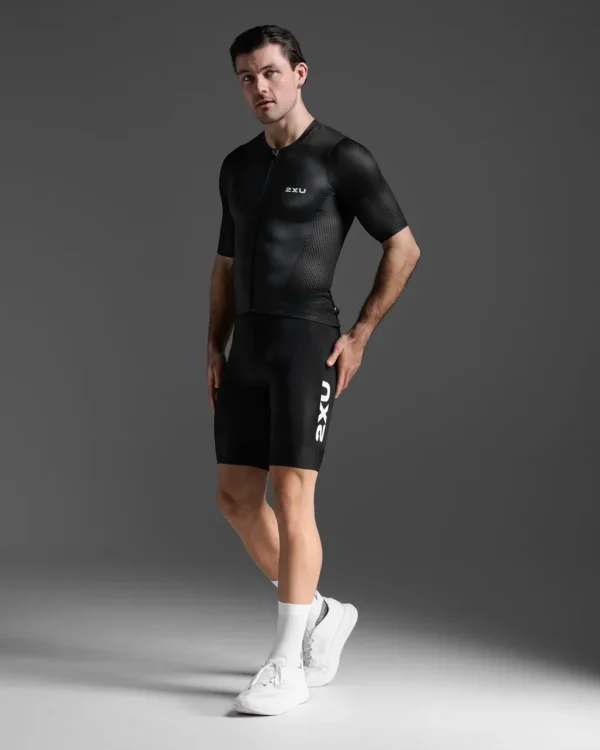 2XU Men Aero Hex Tri Sleeved Top - Black / White - Image 4