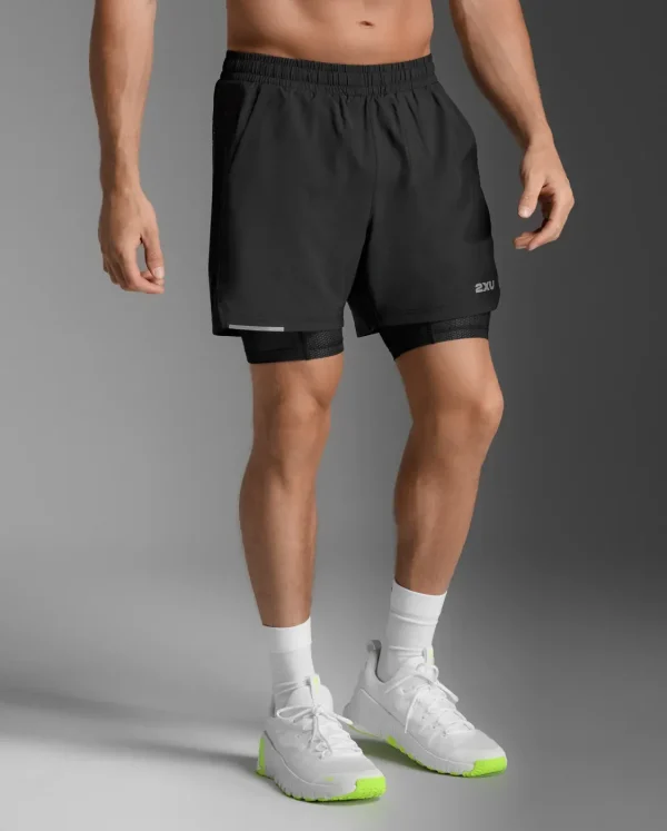 2XU Men Aero Mesh 2-in-1 5 Inch Shorts - Black / Silver Reflective - Image 4