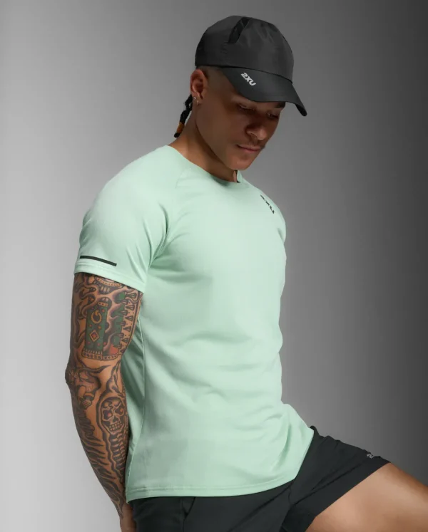 2XU Men Aero Tee - Digital Mint  Black Reflective - Image 5