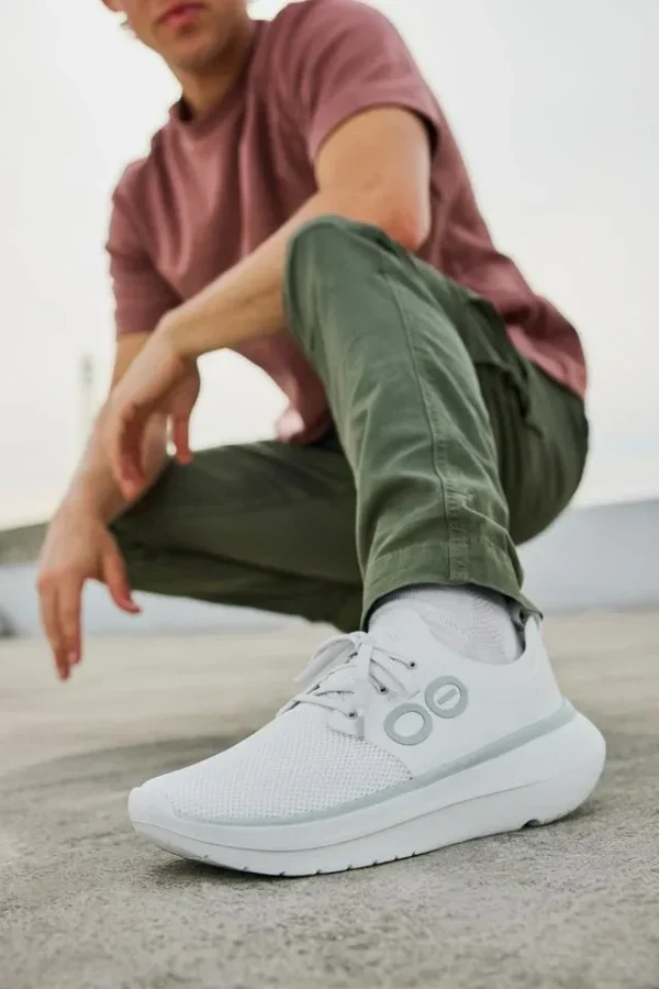 OOFOS Men OOmy Stride - White / Glacier - Image 2