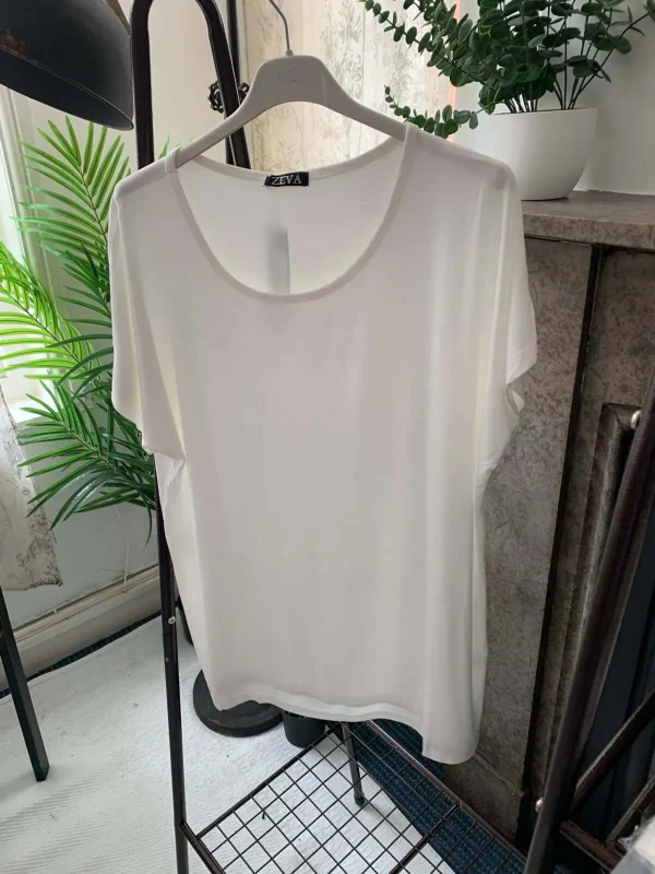 Chloe T shirt - Image 7