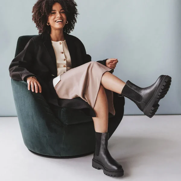 The Alpine Chelsea Boot Black Pebble - Image 2