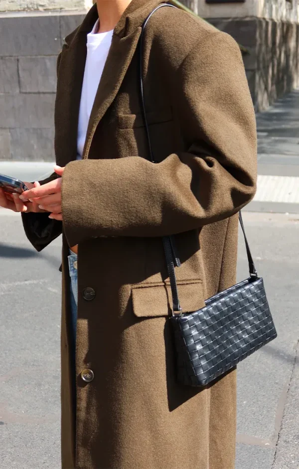 THE COURTNEY BLACK CROSSBODY BAG - Image 3