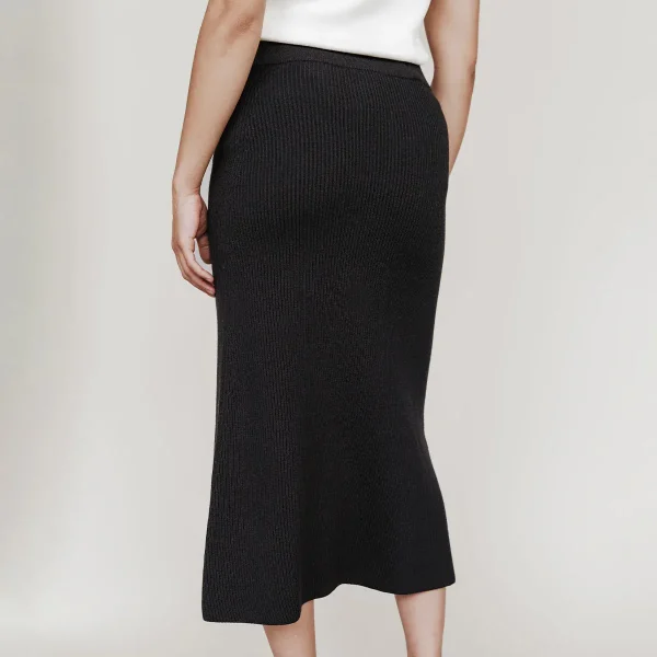 The Capsule Skirt Black - Image 4