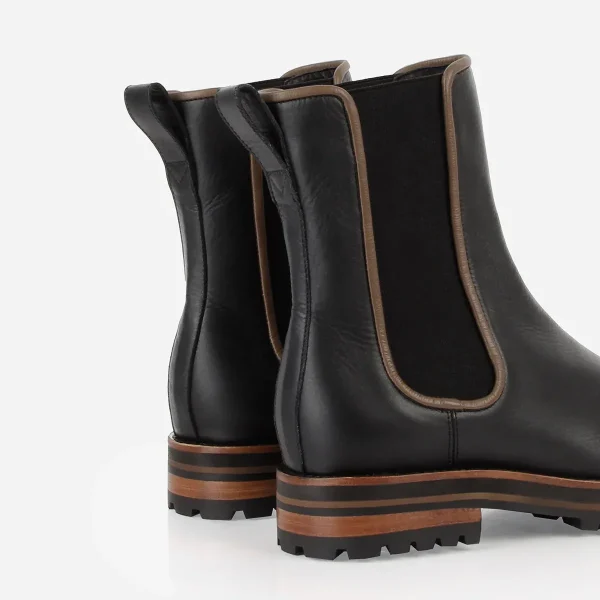 The Decade Chelsea Boot Black Water Resistant - Image 7