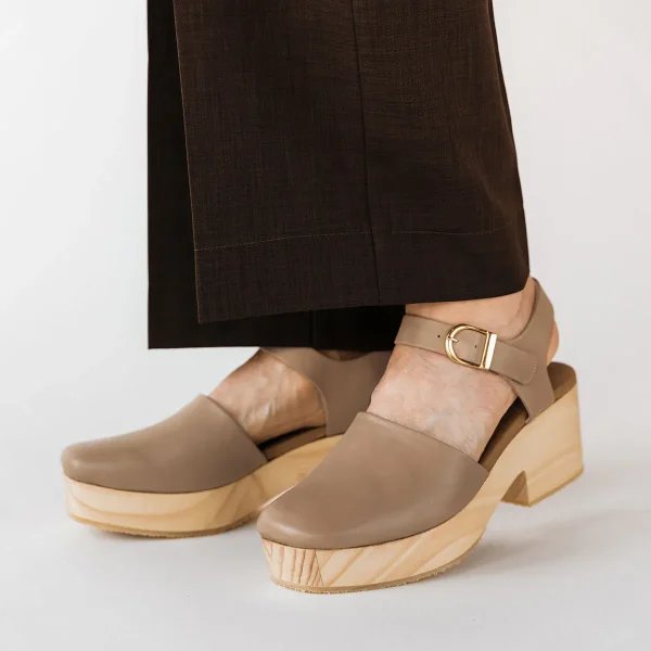 The East Coast Clog Biscotti - Image 4