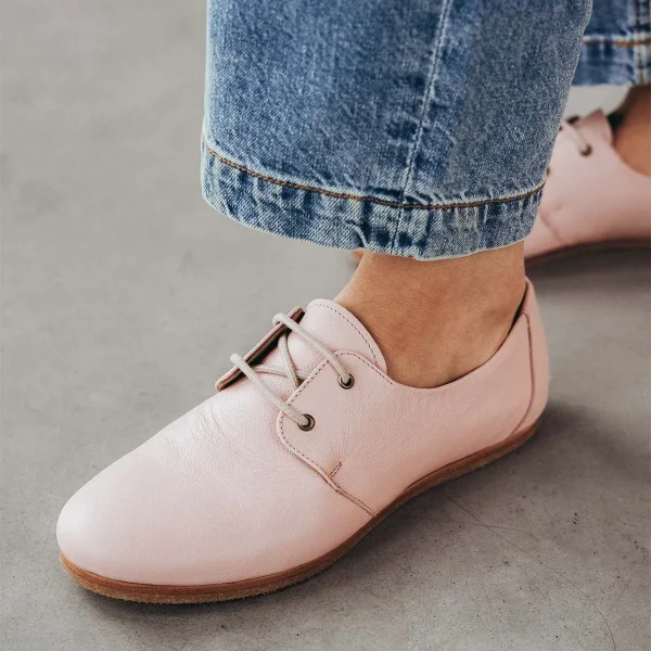 The Eyelet Oxford 2.0 Rosebud - Image 2