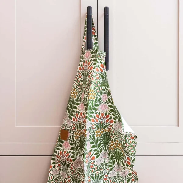 William Morris Useful & Beautiful Chef's Apron - Image 2