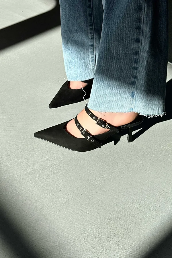 THE JESSIE BLACK HEEL - Image 3