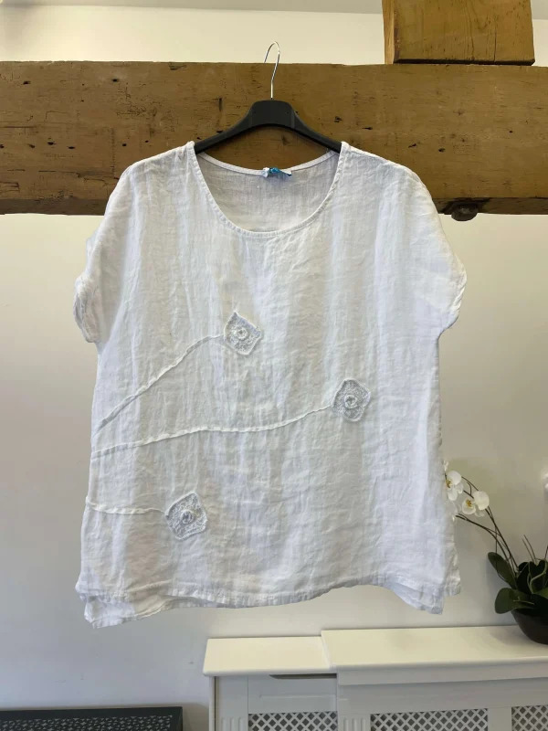 Crochet Flower Linen T-Shirt - Image 3