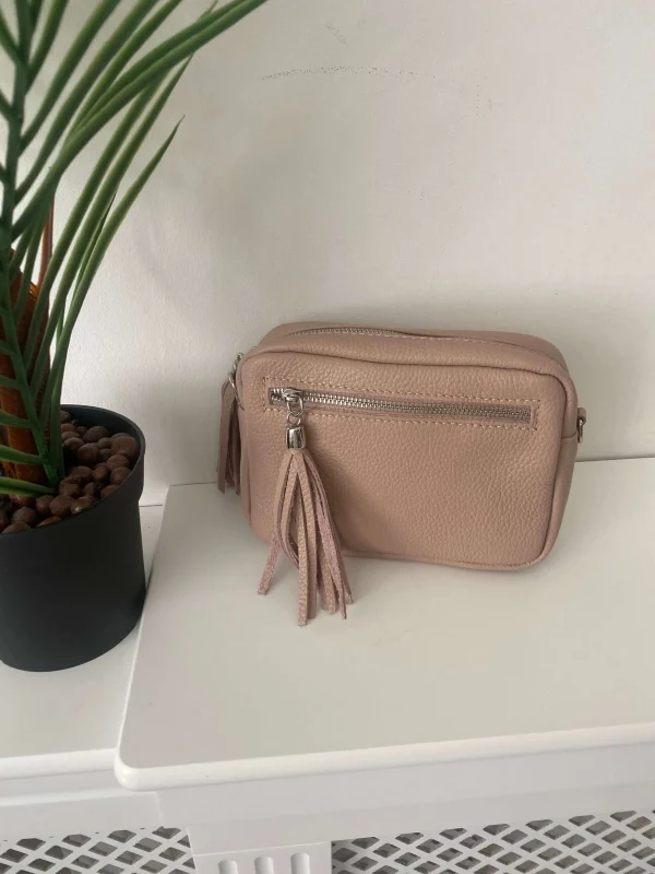 Ladies Leather Tassel Bag - Image 13