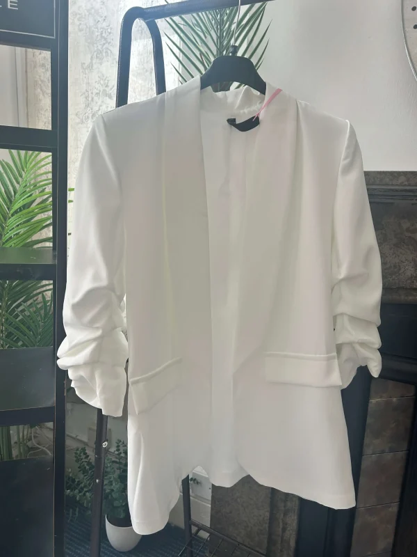 Boxy Ruched Sleeve Blazer - Image 3