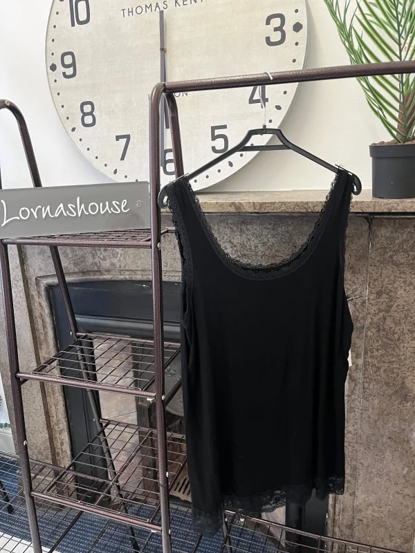 Lace Trim Detail Round Neck Vest Top - Image 7