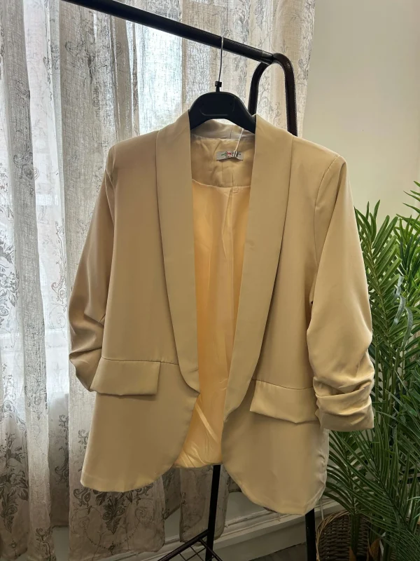 Womens Ruched Sleeve Relaxed Blazer - Image 4