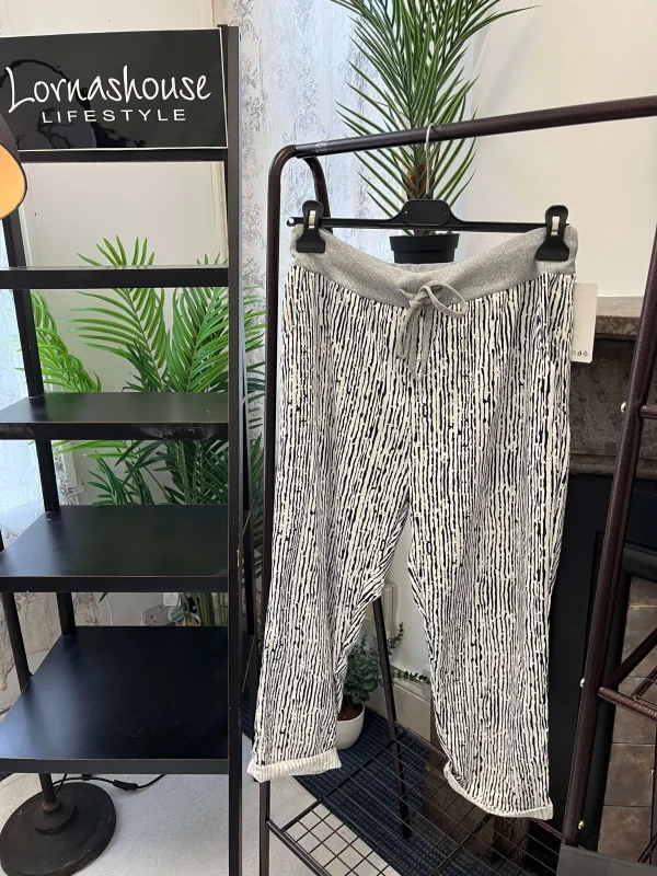Broken Line Ladies Jogger - Image 2