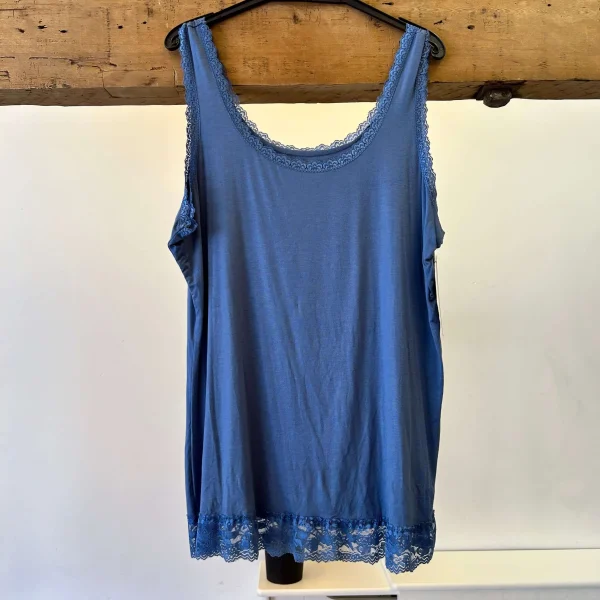 Lace Trim Detail Round Neck Vest Top - Image 3