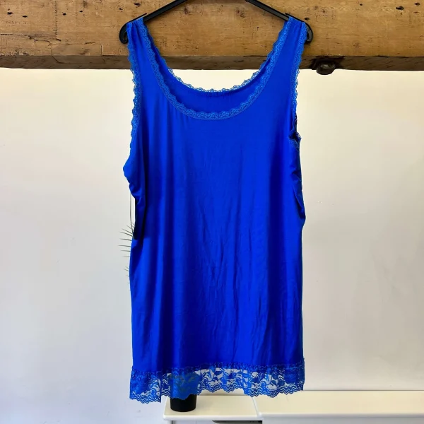 Lace Trim Detail Round Neck Vest Top - Image 4