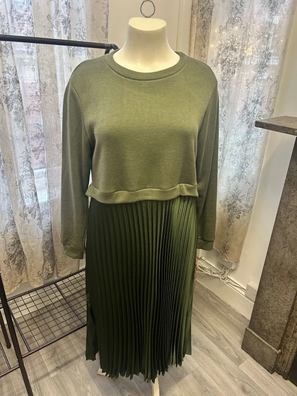 Pleated Maxi Dress with Jersey Top - Image 6