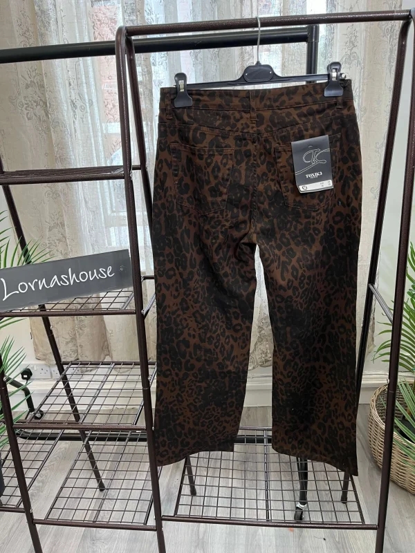 Toxik - Leopard Print Wide Leg Jeans - Image 5