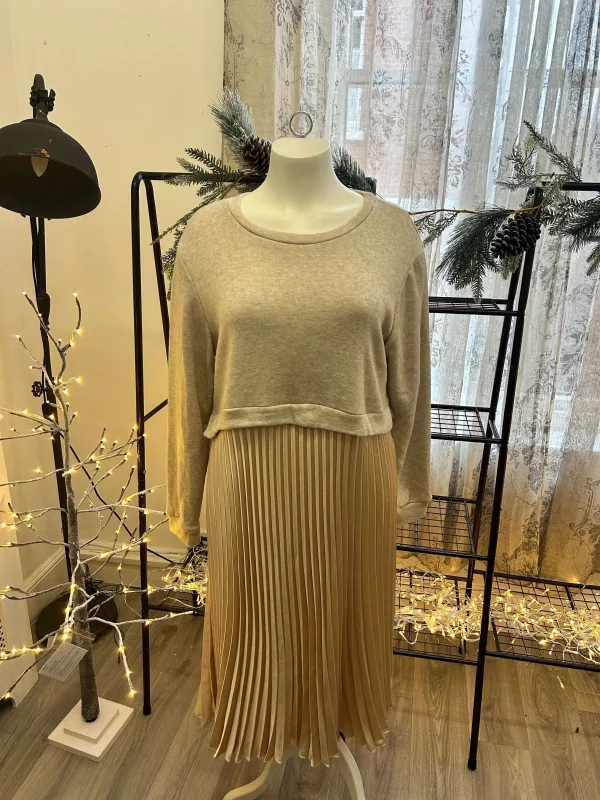 Pleated Maxi Dress with Jersey Top - Image 5