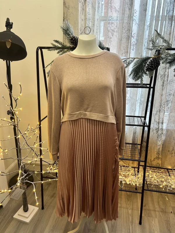 Pleated Maxi Dress with Jersey Top - Image 2