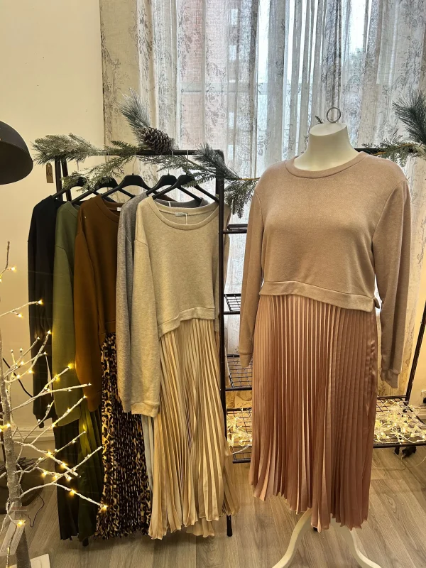 Pleated Maxi Dress with Jersey Top - Image 3