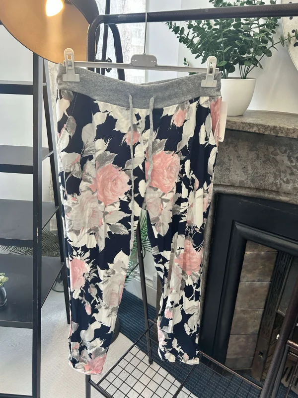 Floral Rose Print Jogger - Image 5