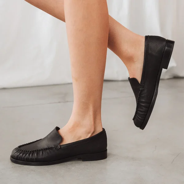 The Laid Back Loafer Black - Image 2