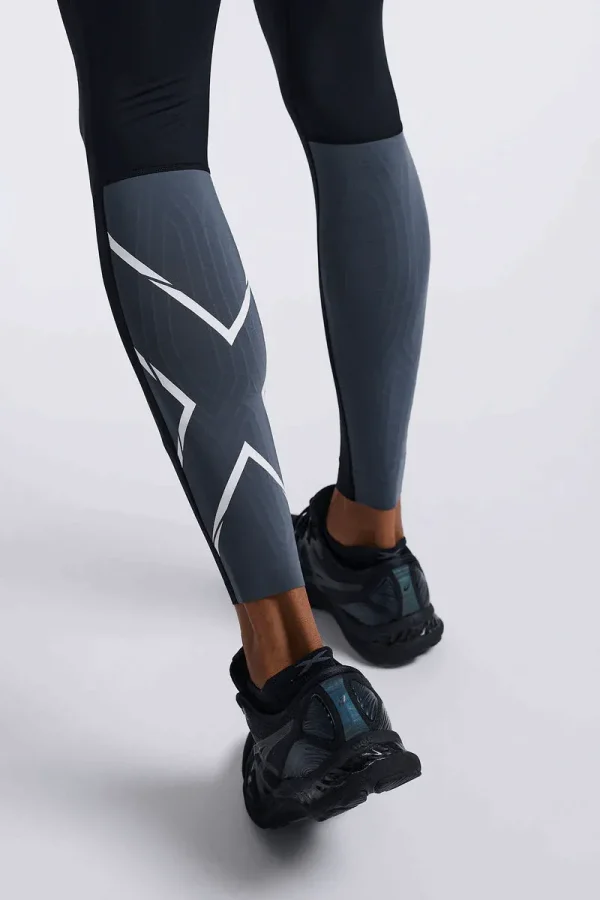 2XU Men Light Speed React Compression Tights - Black / White Reflective - Image 3