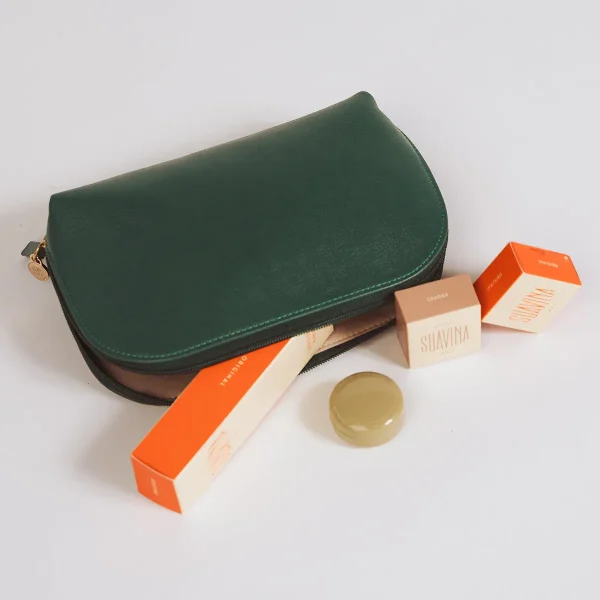 The Universal Pouch Medium Evergreen - Image 2