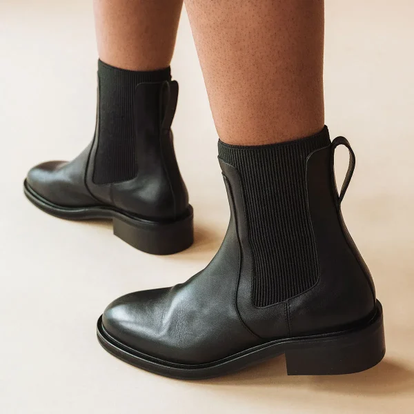 The Metro Chelsea Boot Black - Image 2