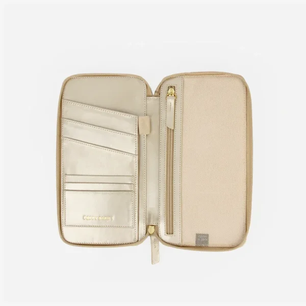 The Flying Solo Passport Holder Champagne - Image 3