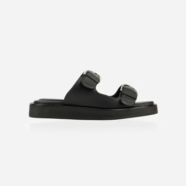 The Roundabout Slide Black