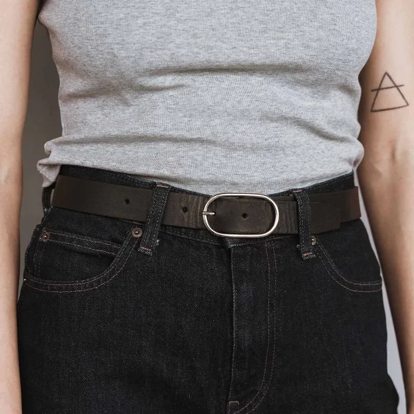 The Sleek Belt Silver Black - Image 2