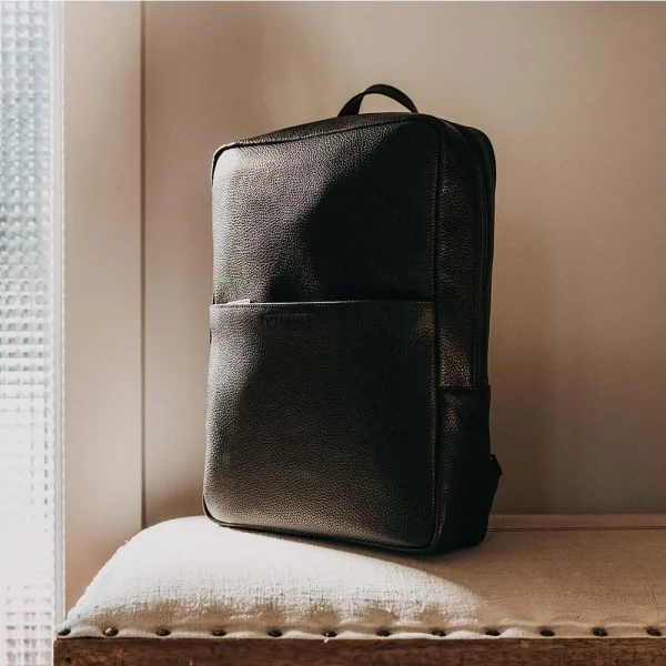 The Slim Backpack Black - Image 6