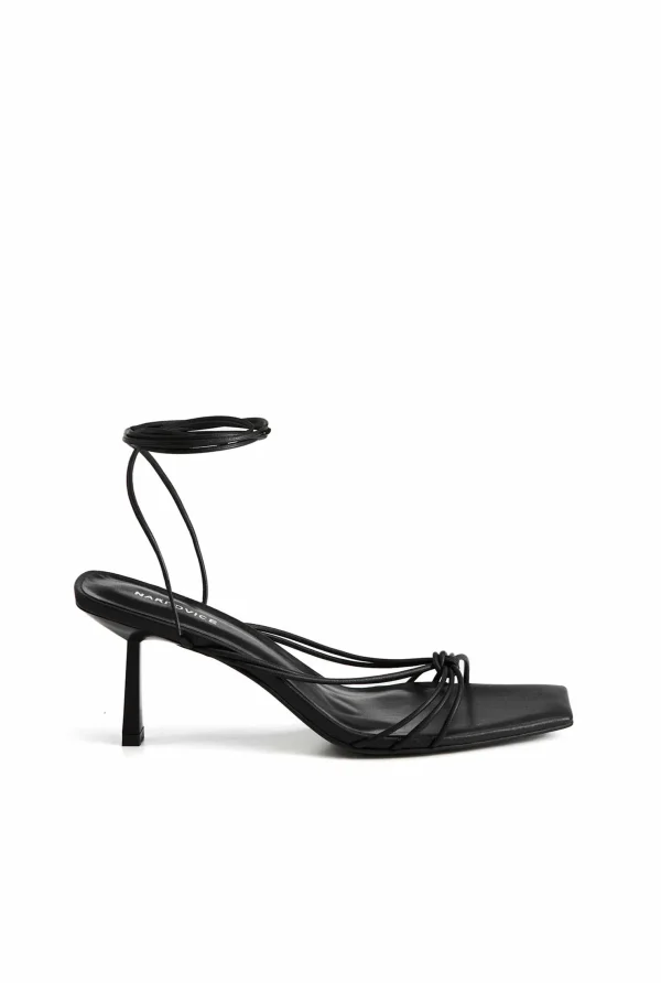 THE NAYA BLACK HEEL