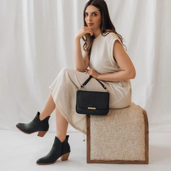 The Two Point Five Ankle Boot Black Water Resistant - Image 6